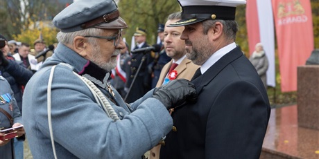 Odznaczenie Złotym Krzyżem Honorowym Związku Piłsudczyków Rzeczypospolitej Polskiej 